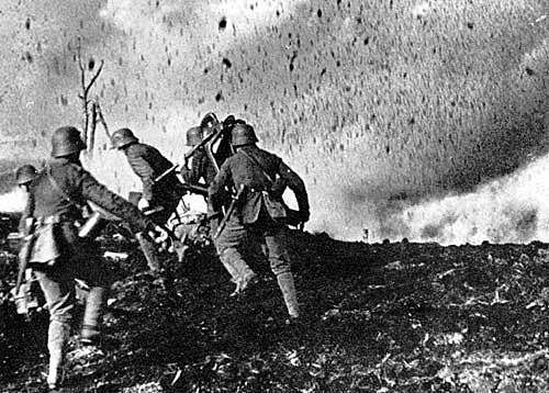 Austria-Hungary declares war on Serbia