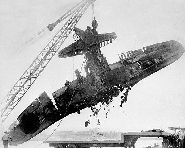 Removal of plane wreckage