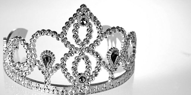 Jeanne was chosen as School Queen