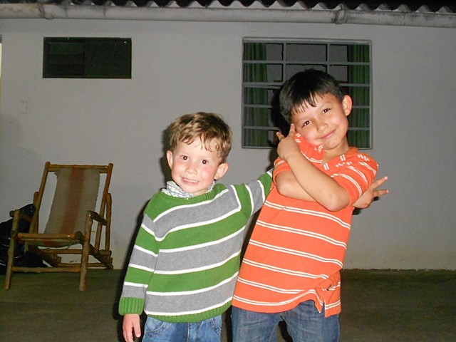 Cuando ya jugaba con mi hermano