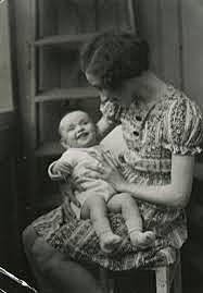 Hannah's First Sister is Born