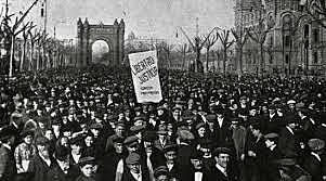 Triple crisis. Huelga general. Juntas militares. Asamblea parlamentaria.