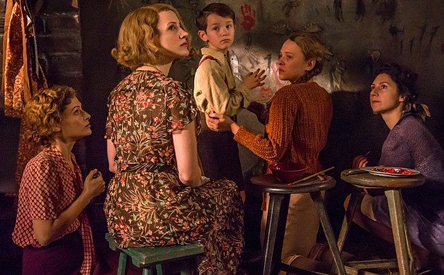 The Zabinskis hide Guests in their villa