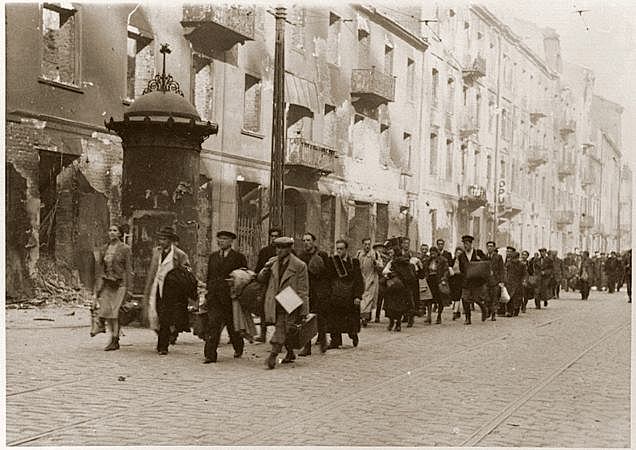 Moshe's warning to the Jews of sighet