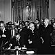 Lyndon johnson signing civil rights act july 2 1964