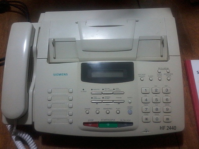 Sistema postal o el telefónico