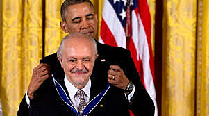 Mario Molina recibe premio Nobel de química por trabajos CFCS