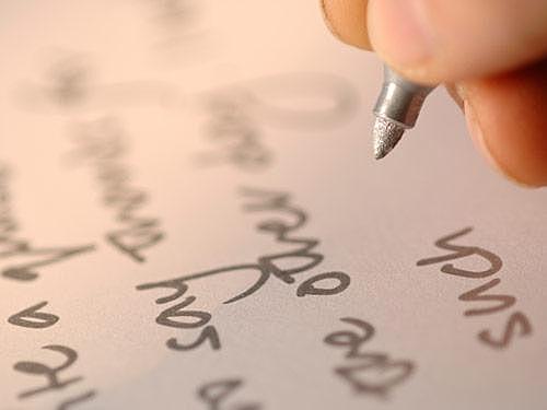 Darwin inicia la redacción