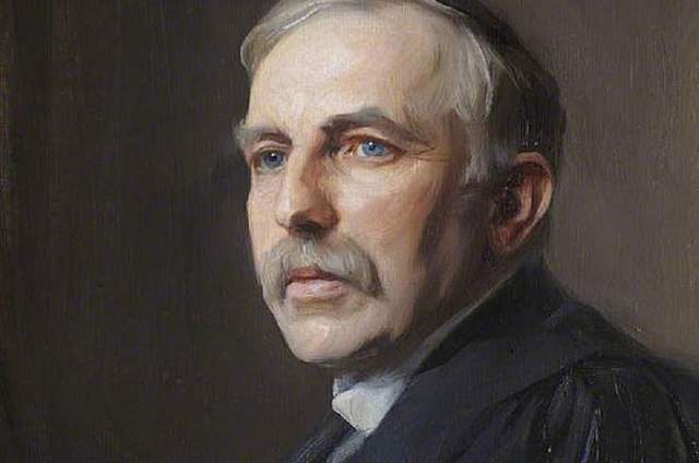 1911: Ernest Rutherford