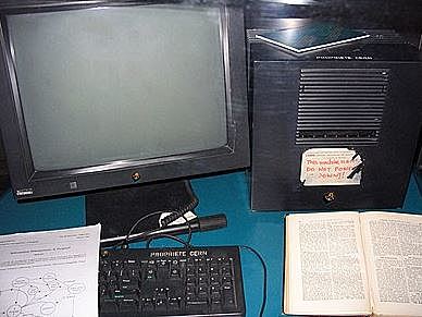 WWW (World Wide Web)