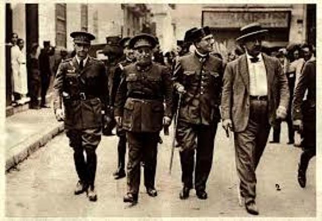 “Sanjurjada”: sublevación militar en Sevilla.