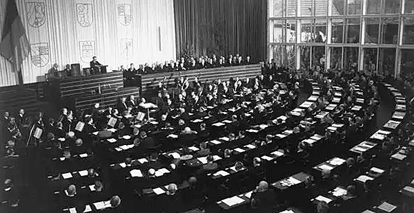 Ley fundamental de Bonn