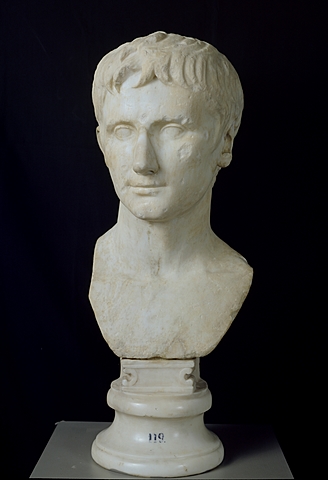 Emperador Augusto (tipo Prima Porta)