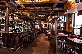 Dino, Pedro und Benno gingen auf die Kniepe.