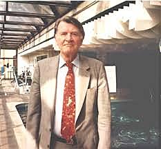 JAY HALEY, MODELO ESTRATÉGICO