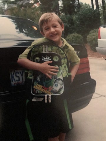 Tuve mi primero díá de la escuela.