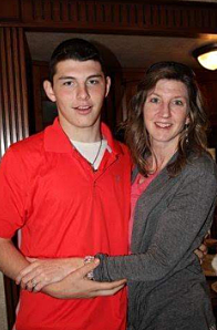 Mi primo murmió en un coche