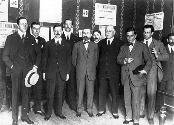 Primeros gobiernos radicales