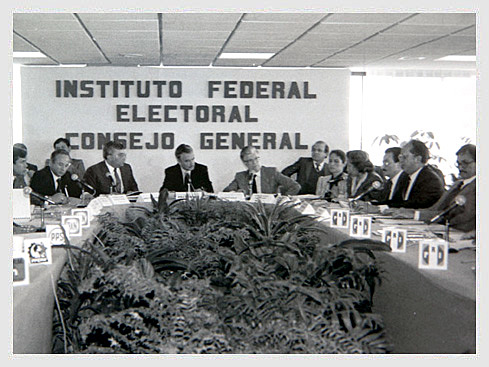 HISTORIA DE LOS PROCESOS ELECTORALES EN MÉXICO