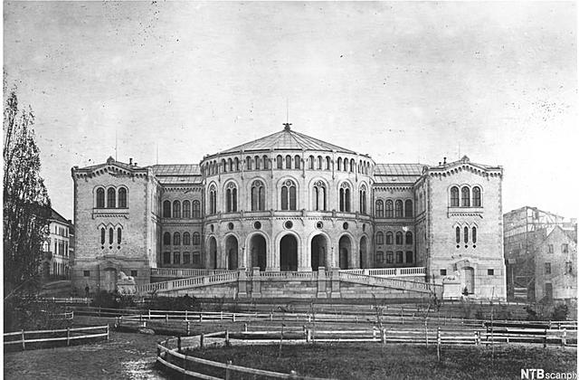 Parlamentarismen og politiske partier