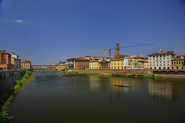 Florència pateix una riuada