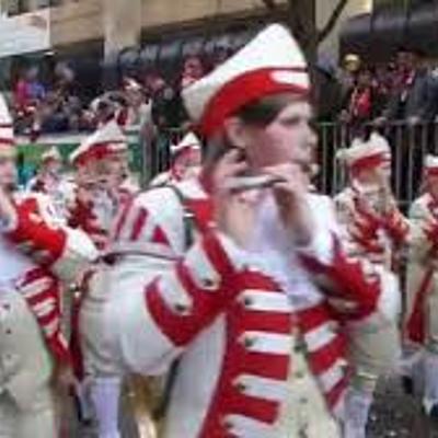 Timeline: Mercedes Karneval in Cologne