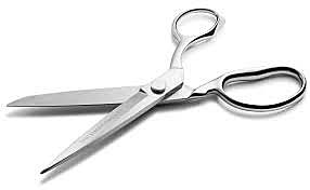 Sarah schnitt Dinos Krawatte ab.