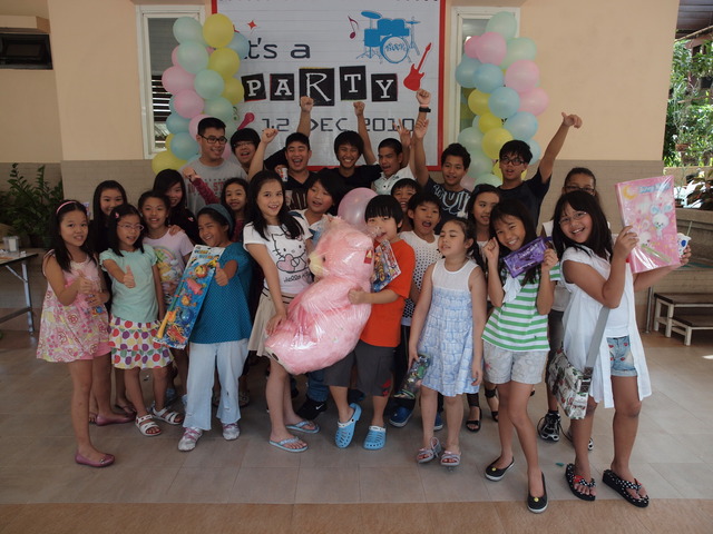 Big Christmas Party at Home!!!