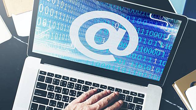 Estandarización del correo electrónico.