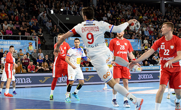 PRIMEROS CAMPEONATOS