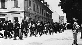 Timeline: Gospodarske razmere 20. in 21. stoletja