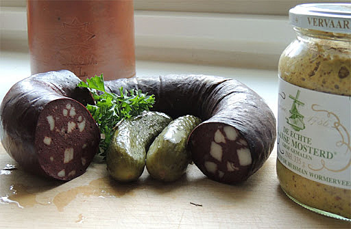 Dino versuchte es mit Blootwoosch