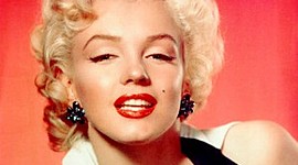 Timeline: Історія макіяжу