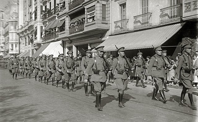 Reforma educativa i del exèrcit