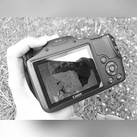 Por un lente veo mi entorno.