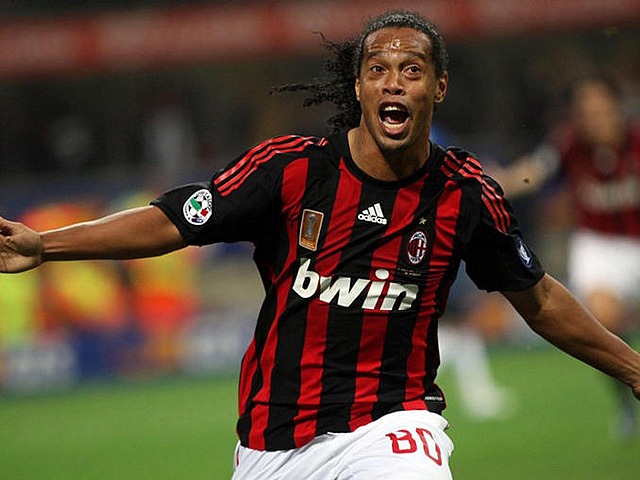 Se consolido en Europa e Italia con el Associazione Calcio Milan