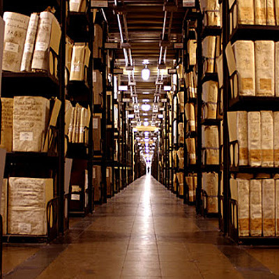 Timeline: Normas y Reglamentos. Archivos Digitales.