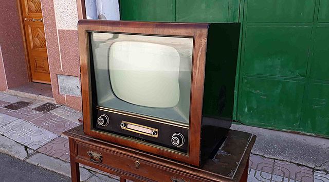 TELEVISIÓN