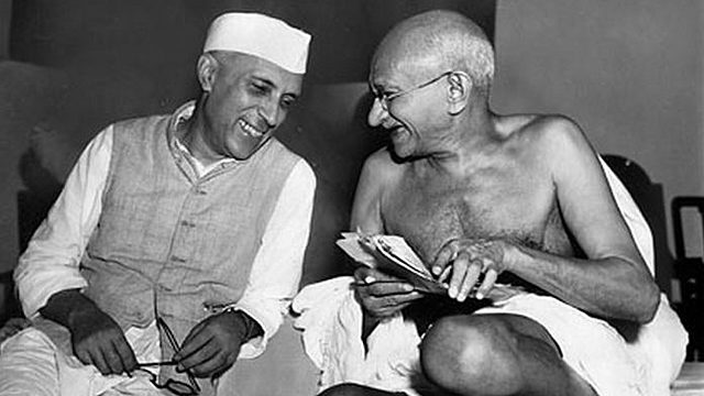 End of Gandhi and Nehru's imprisonment