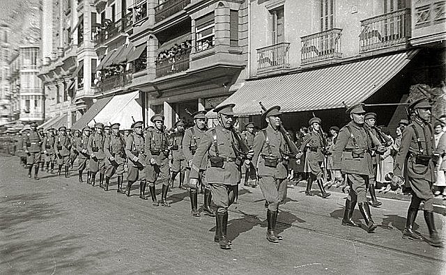 Reforma educativa i de l' exercit