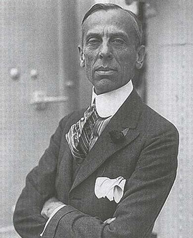 ALFRED PRITCHARD SLOAN (ESCUELA CLÁSICA)