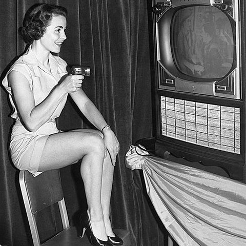 Televisor a control remoto