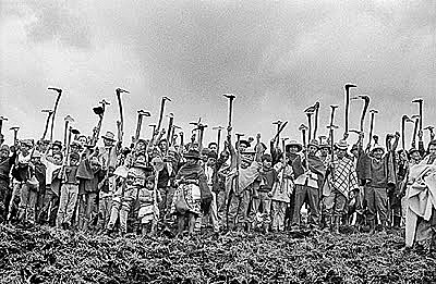 Reforma agrícola (expropiació amb indemnització	d'una part dels latifundis	que serien lliurats en petits lots de terra als jornalers)