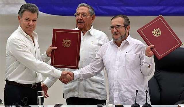 La firma del cese al fuego con las FARC