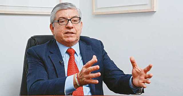 CESAR GAVIRIA EN INTENTOS DE DIÁLOGOS CON LAS GUERRILAS