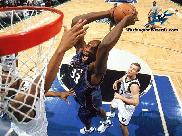 Сборная школы девочек выйграла в соревнованиях по баскетбол