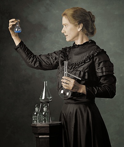 MARIE CURIE