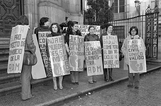 Espainian banatzeko eskubidea.