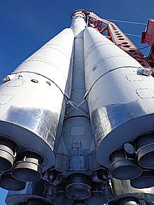 premier homme dans l'espace