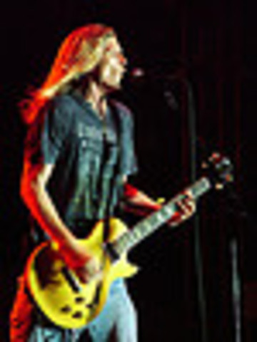 Puddle of Mudd Releases "Blurry"